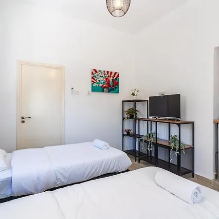 Mufasa In W/terrace Apartment