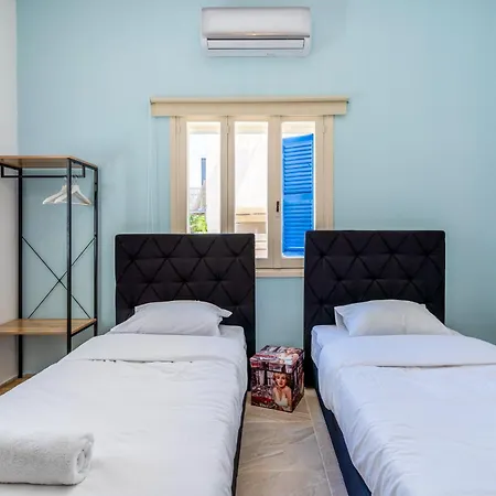 Mufasa In W/terrace 아파트 라르나카